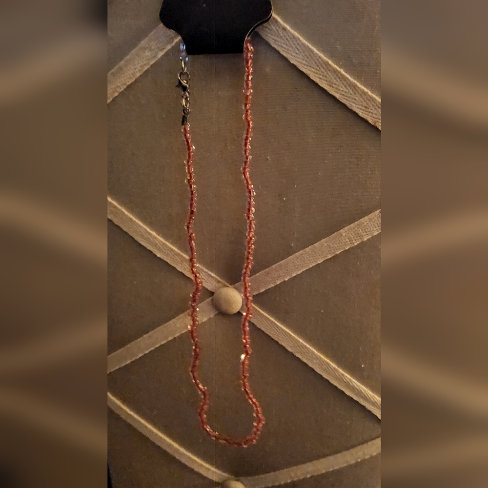 Women's Vtg Crystal Beaded Necklace in Red Accents